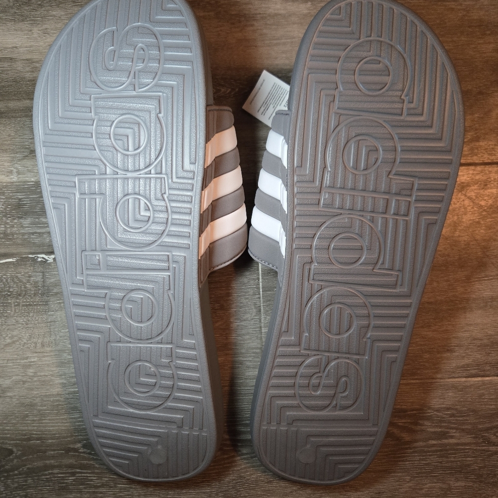 NEW Adidas Slides Gray White Size 18 US Men New In Box - Picture 3 of 4